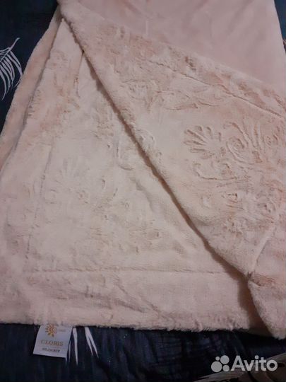 Покрывало плед с наволочками Cloris 220240