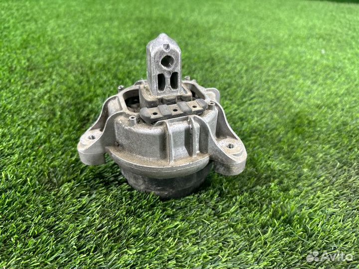 Подушка двигателя правая Bmw 5 F10 N52B25 2011