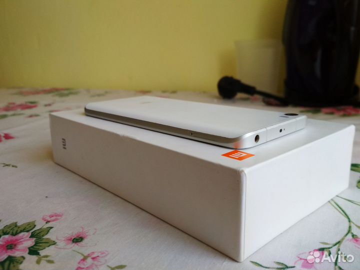 Xiaomi Mi 5, 3/64 ГБ