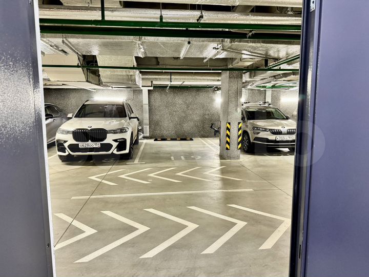 Машиноместо, 14 м²