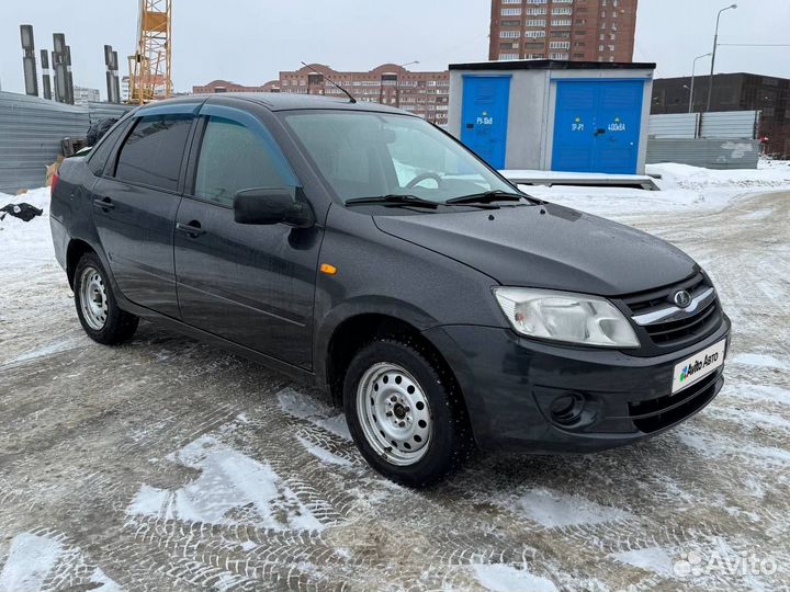 LADA Granta 1.6 МТ, 2013, 140 000 км