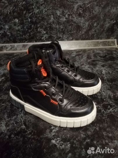 Осенние ботинки детские 29р