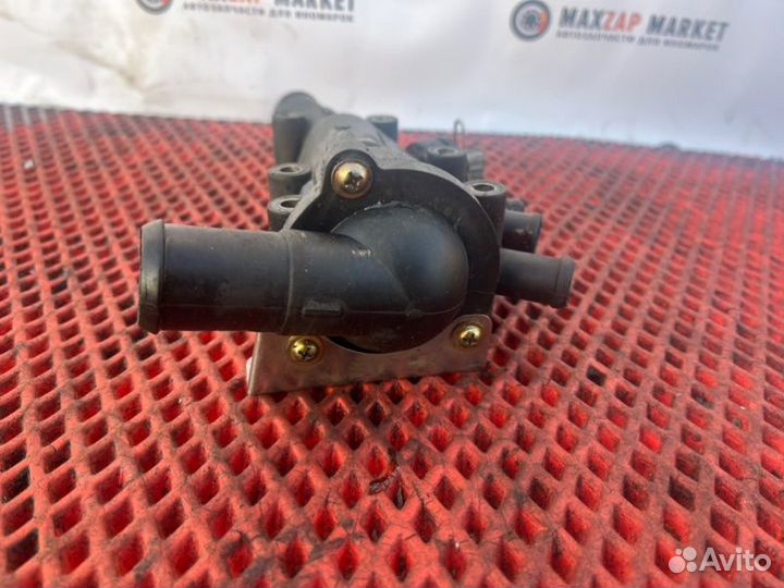 Корпус термостата Ford Focus 1 седан 1.6 2004