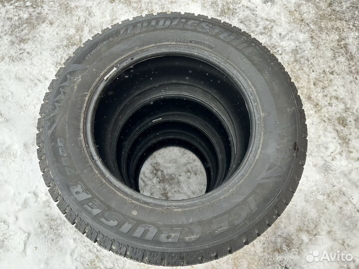 Bridgestone Ice Cruiser 7000 235/60 R16