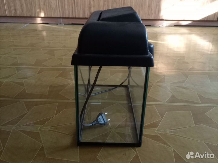 Аквариум для рыбок, креветок, черепашек и д.р