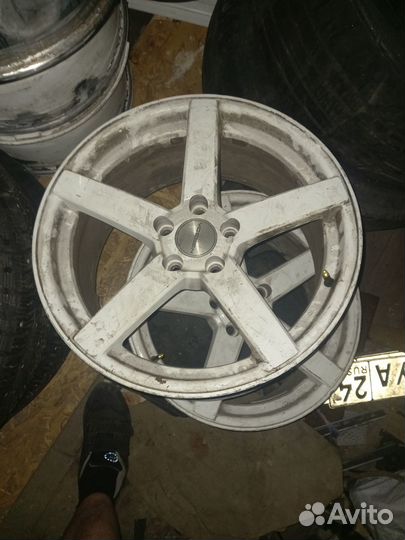 Диски vossen r18 5 114.3