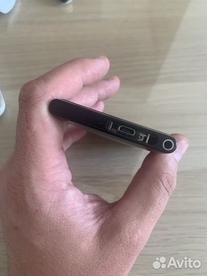Телефон Nokia lumia 800