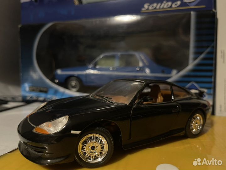 Porsche 911 carrera (1997) Burago 1:24