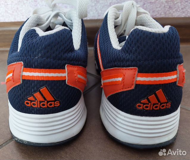 Кроссовки adidas