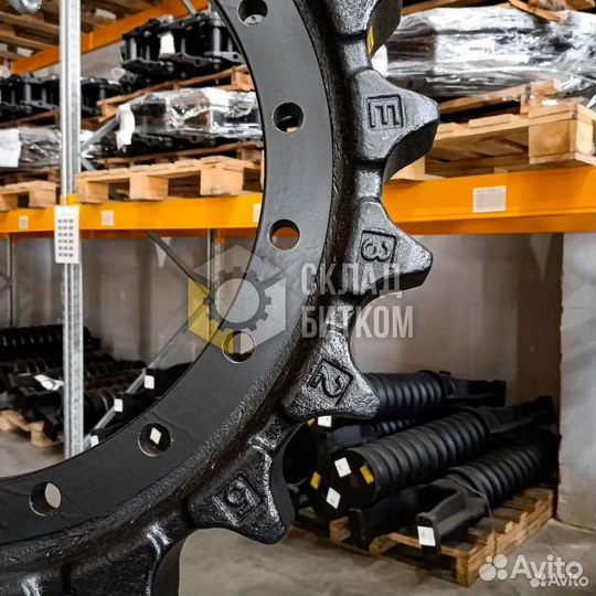 Звезда Case CX578