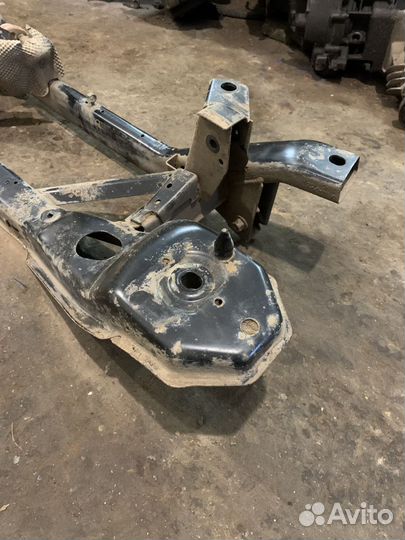 Задний подрамник Ford Focus 2