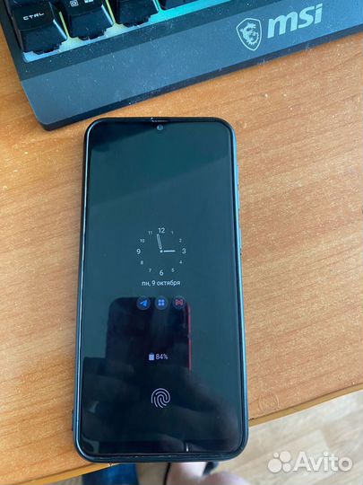 Samsung Galaxy A50, 4/64 ГБ