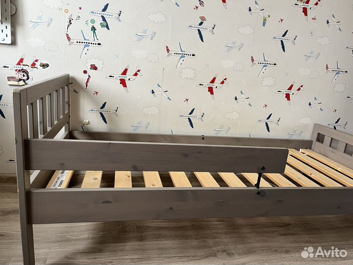 Детская кровать IKEA с матрасом