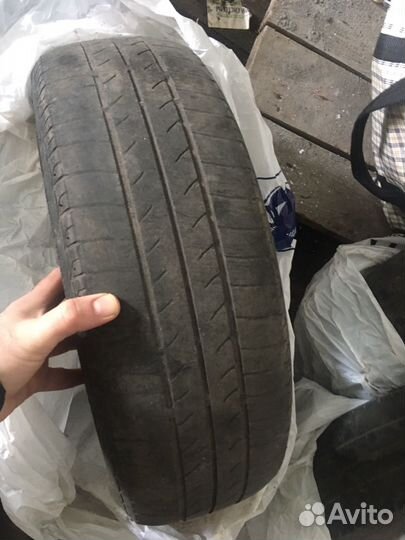 Bridgestone B250 175/70 R13 28H