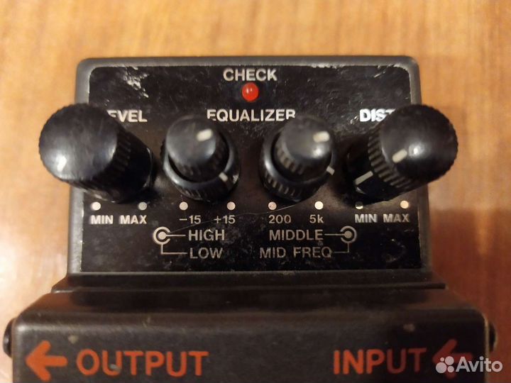 Гитарная педаль boss MT-2 Metal Zone