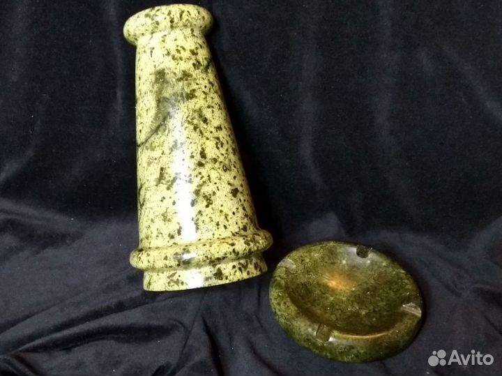 Малахит СССР ваза+2 пепельницы кабинетный набор