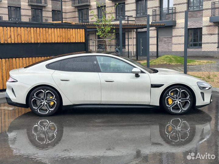 Xiaomi SU7 673 л.с. AT, 2024, 3 000 км