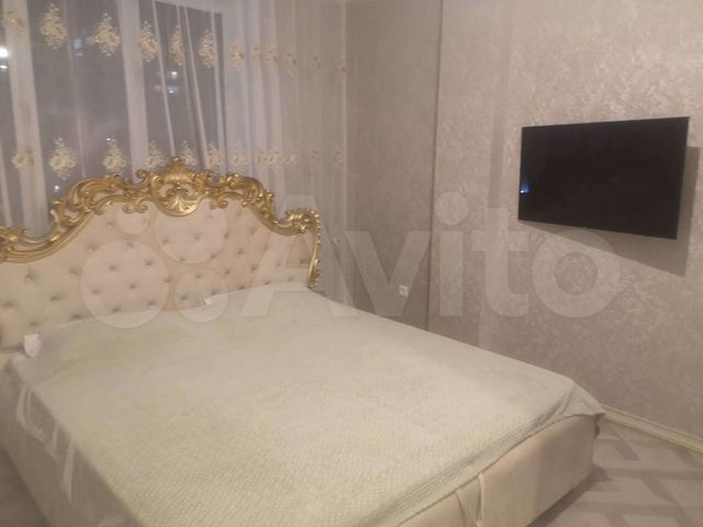 2-к. квартира, 75 м², 5/10 эт.