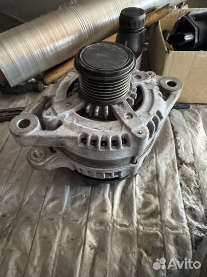 Генератор 27060-0P070 Toyota Camry V40