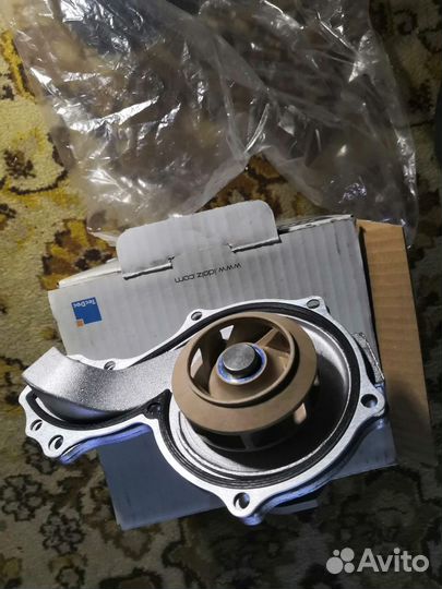 Водяная помпа audi