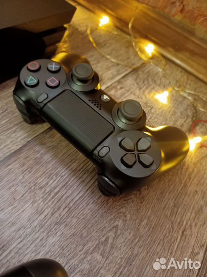 Sony ps4 pro два геймпада