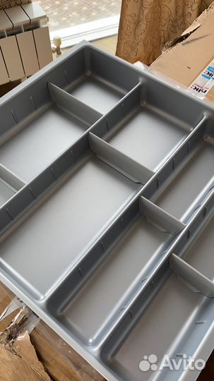 Лоток для кухонных приборов или инструментов