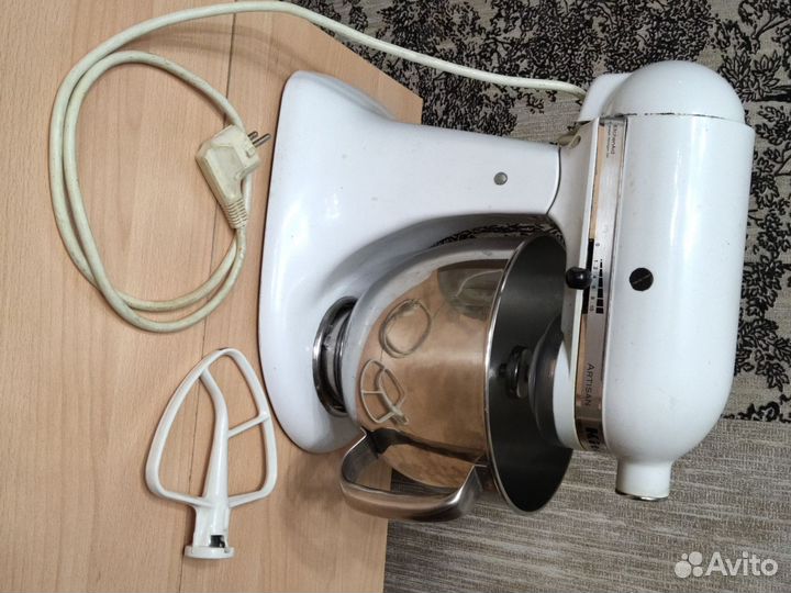 Миксер планетарный KitchenAid белый