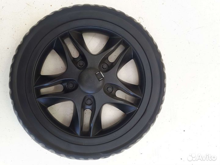 Колесо на детскую коляску