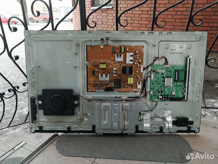 Телевизор Philips 42PFL5008T (По запчастям)