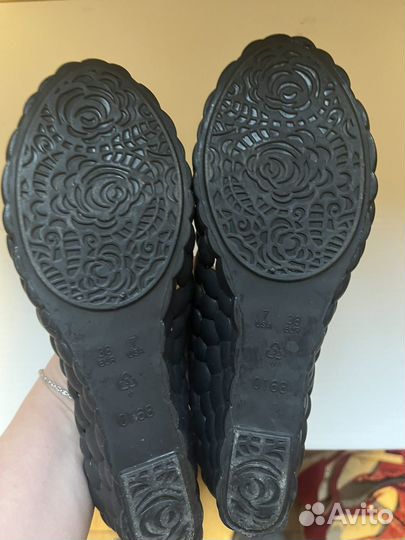 Туфли на танкетке 38