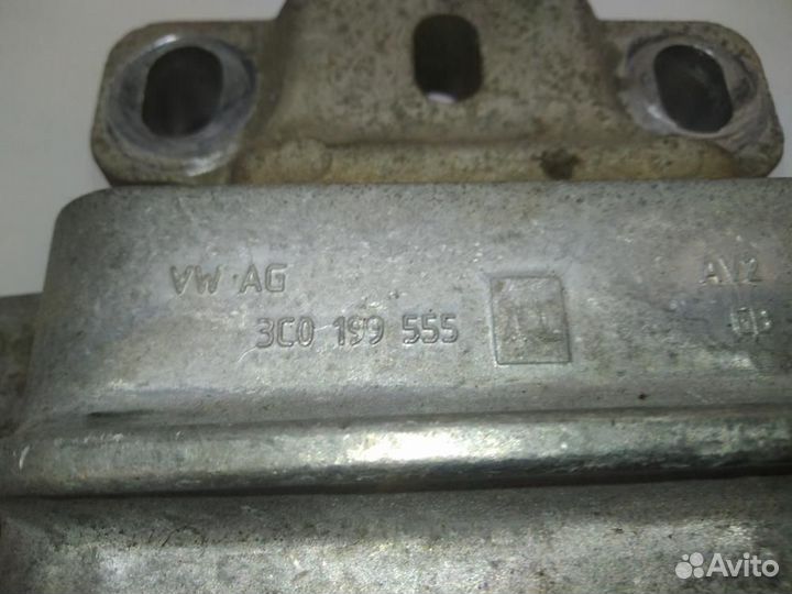 Опора двигателя левая Volkswagen Passat CC B6 рест