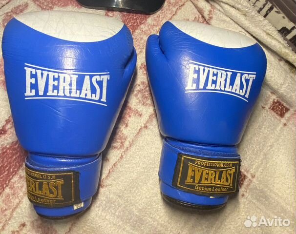 Боксерские перчатки everlast 10 oz