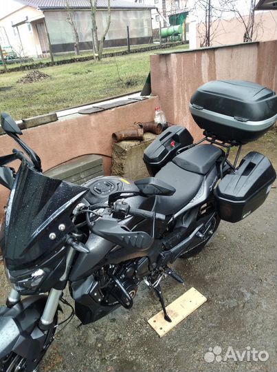 Мотоцикл bajaj dominar 400