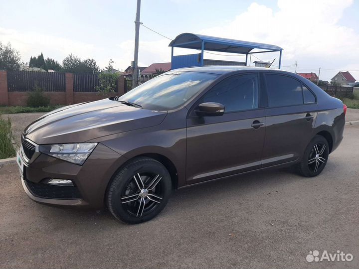 Skoda Rapid 1.6 AT, 2022, 30 000 км