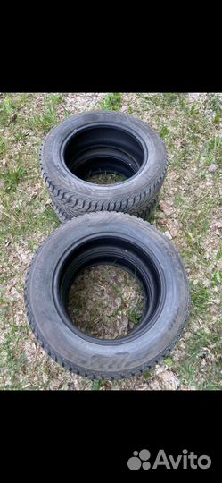 Yokohama Ice Guard Stud IG55 215/60 R16