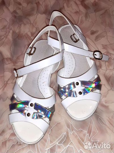 Босоножки на девочку