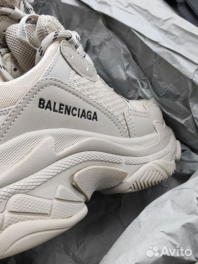 Balenciaga Triple S Beige