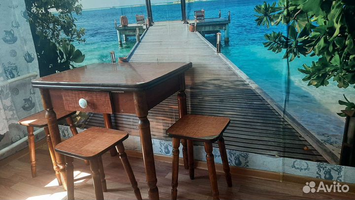 Кухонный стол и стулья бу