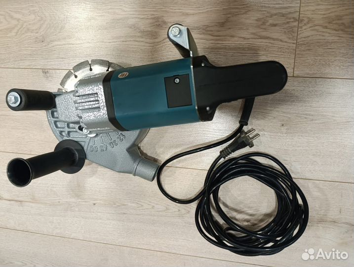 Штроборез Makita sg 180