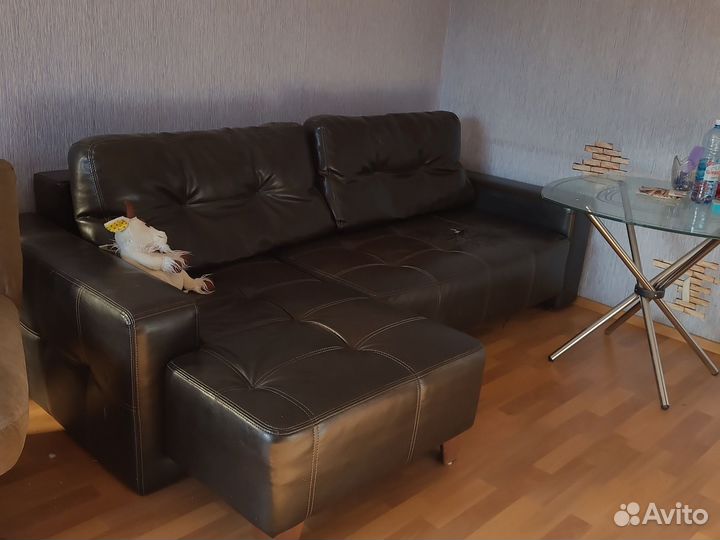 Большой угловой диван бу