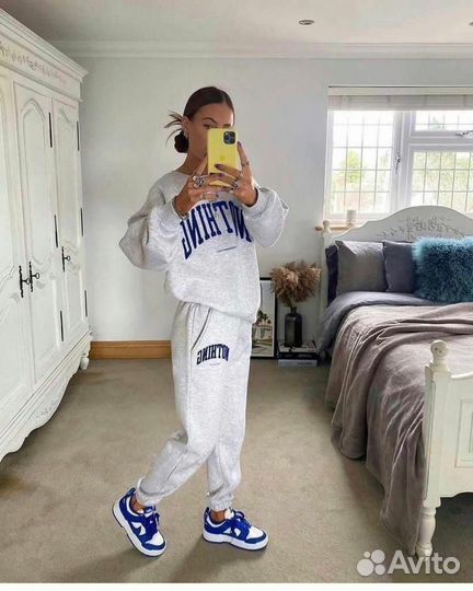 Костюм женский новый