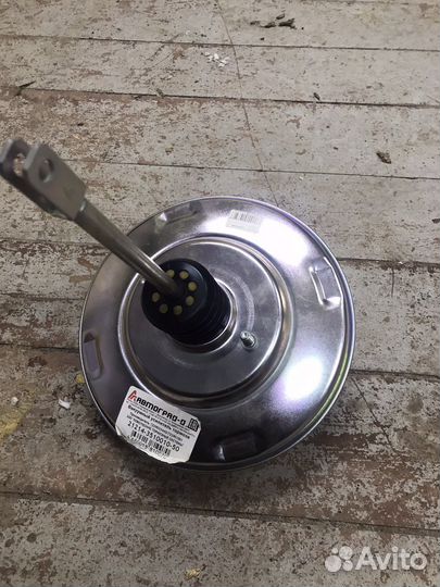 Вакуумный усилитель тормозов 21214