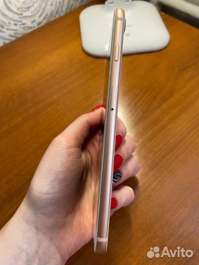 iPhone 8 Plus, 64 ГБ