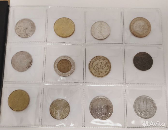 Зарубежные монеты набор в альбоме