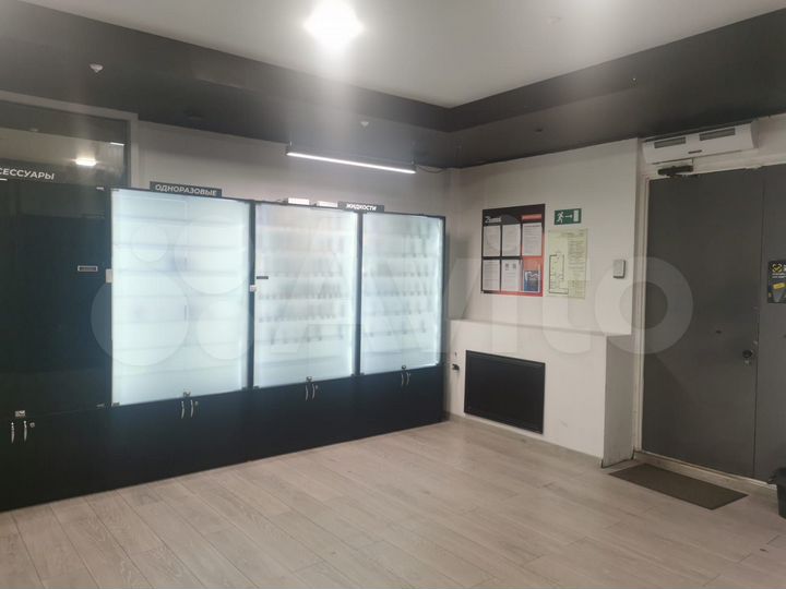 1 этаж рядом с кфс и Магнитом, 2-я линия, 72 м2