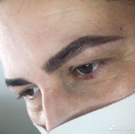 Мастер бровист