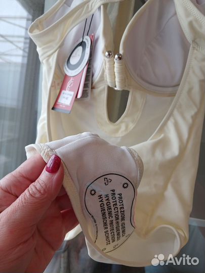 Купальник женский слитный 48