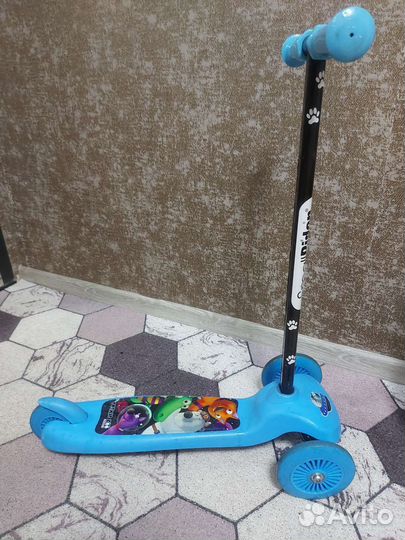 Самокат детский трехколесный