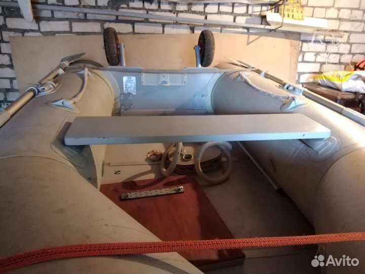 Лодка резиновая