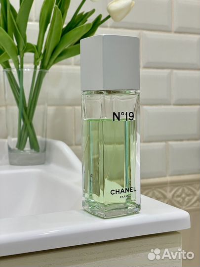 Chanel 19 туалетная вода Шанель духи остаток